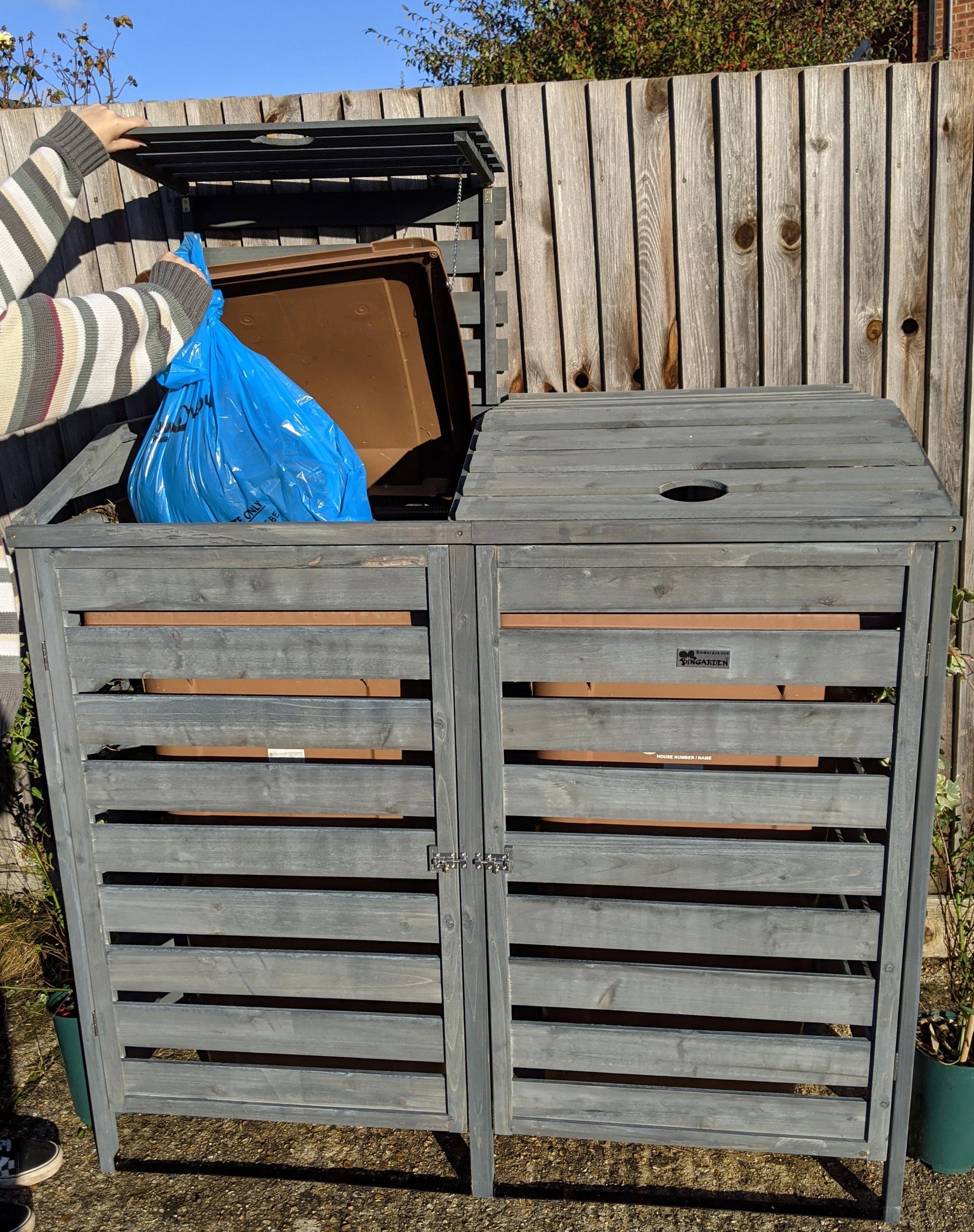 Wheelie Bin Hideaways BinGarden Double Wheelie Bin Store with BiFold